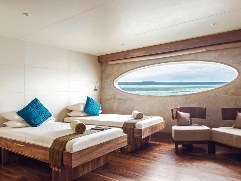 Book yachts online - motorboat - Motoryacht - Scubaspa Ying - rent