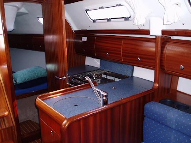 Book yachts online - sailboat - Bavaria 32 - Vroni - rent