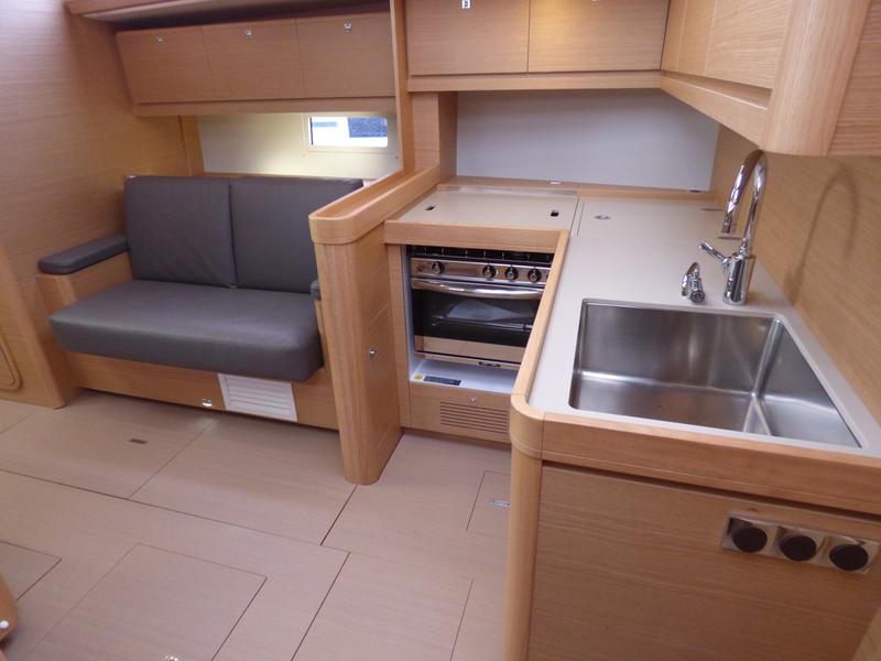Book yachts online - sailboat - Dufour 460 Grand Large 3 cabin - Rockstar  - rent