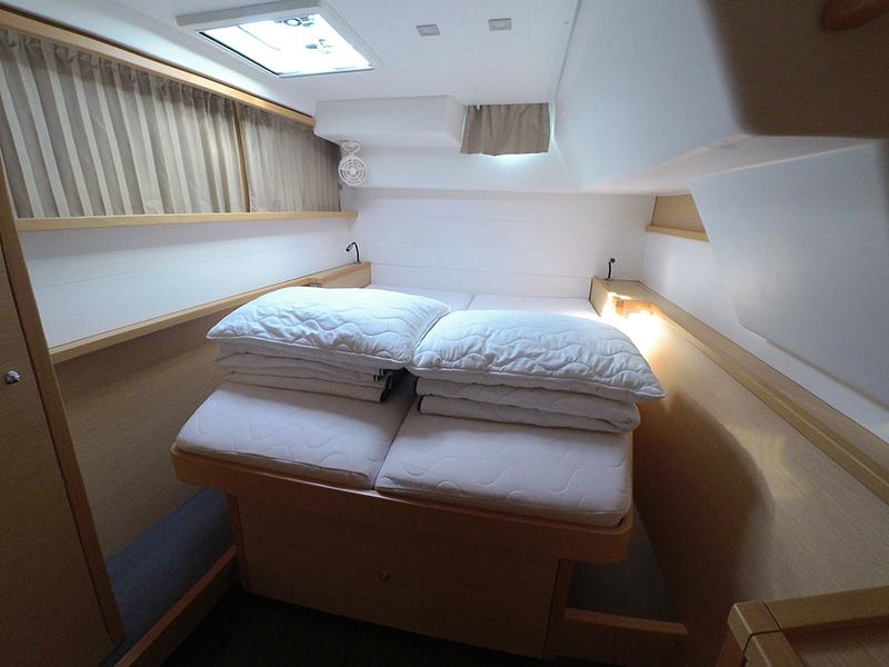 Book yachts online - catamaran - Lagoon 450  F - BELO - rent