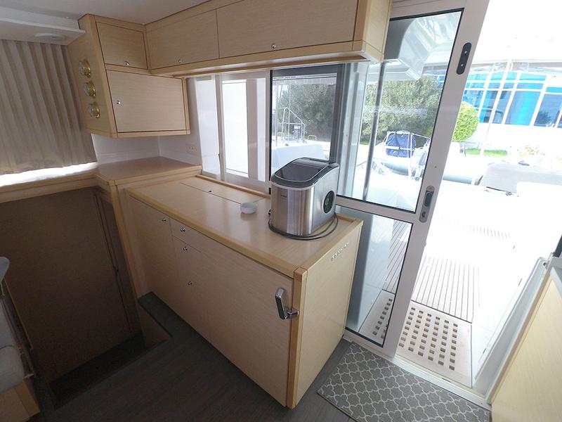 Book yachts online - catamaran - Lagoon 450  F - BELO - rent