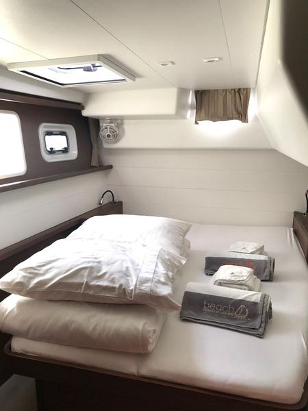 Book yachts online - catamaran - Lagoon 450  F - RED TWIN II  - rent