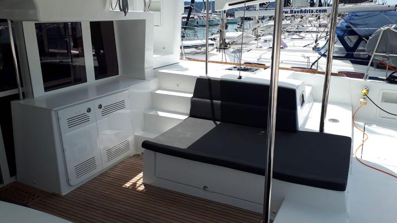 Book yachts online - catamaran - Lagoon 450  F - LILITH - rent