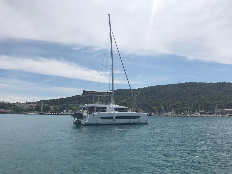 Book yachts online - catamaran - Bali 4.8 - BAŠA - rent