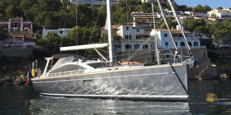 Book yachts online - sailboat - Wauquiez Pilot Saloon 55 - ADIQELL - rent
