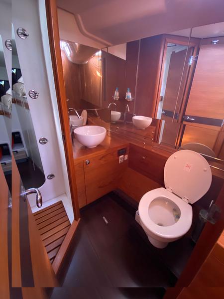 Book yachts online - sailboat - Wauquiez Pilot Saloon 55 - ADIQELL - rent