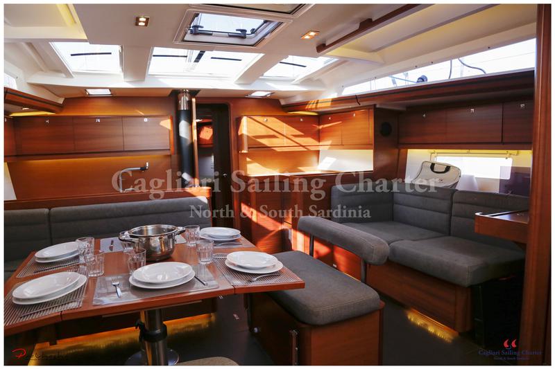 Book yachts online - sailboat - Dufour 512 Grand Large - Kal'e Moru - rent