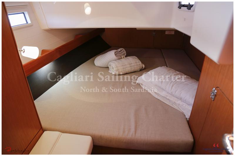 Book yachts online - sailboat - Bavaria Cruiser 41 - Ipanema - rent