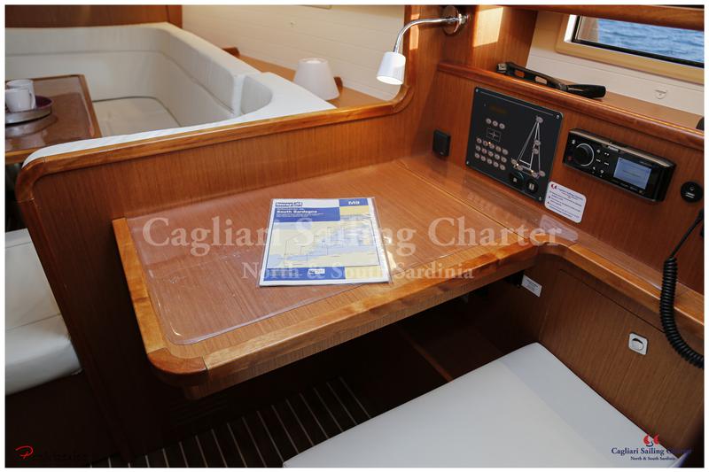 Book yachts online - sailboat - Bavaria Cruiser 41 - Ipanema - rent