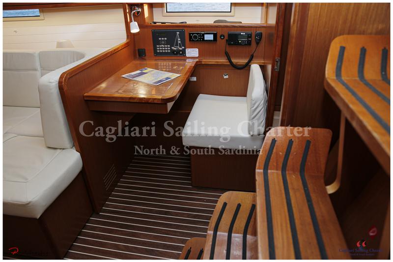 Book yachts online - sailboat - Bavaria Cruiser 41 - Ipanema - rent