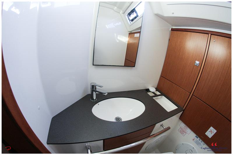 Book yachts online - sailboat - Bavaria Cruiser 46 - Masua - rent