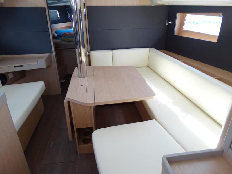 Book yachts online - sailboat - Oceanis 41.1 - NIRIIS - rent