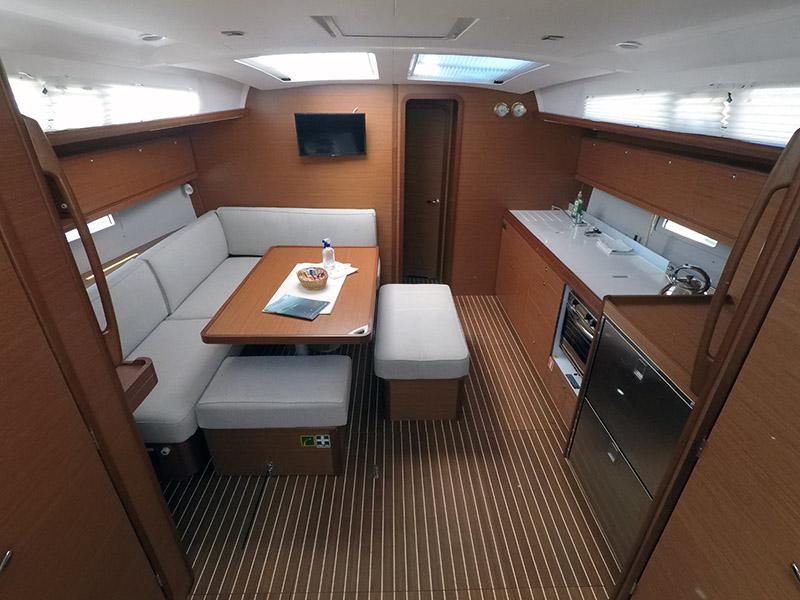 Book yachts online - sailboat - Dufour 460 4 cab - Petra - BT - rent