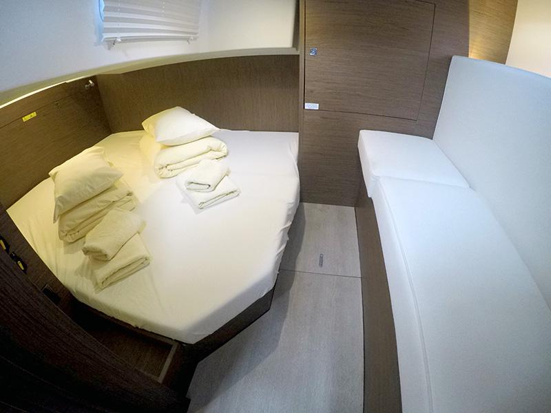 Book yachts online - motorboat - Leader 33 - Il Sogno - rent
