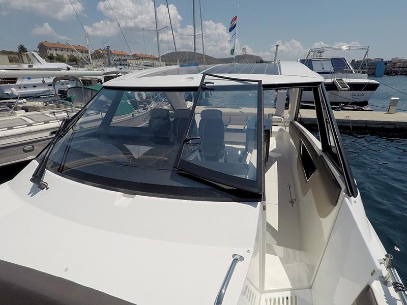 Book yachts online - motorboat - Greenline Neo HT - Skorpionas  - rent