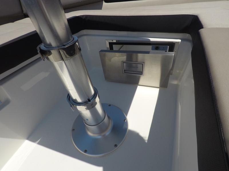 Book yachts online - motorboat - Greenline Neo HT - Skorpionas  - rent