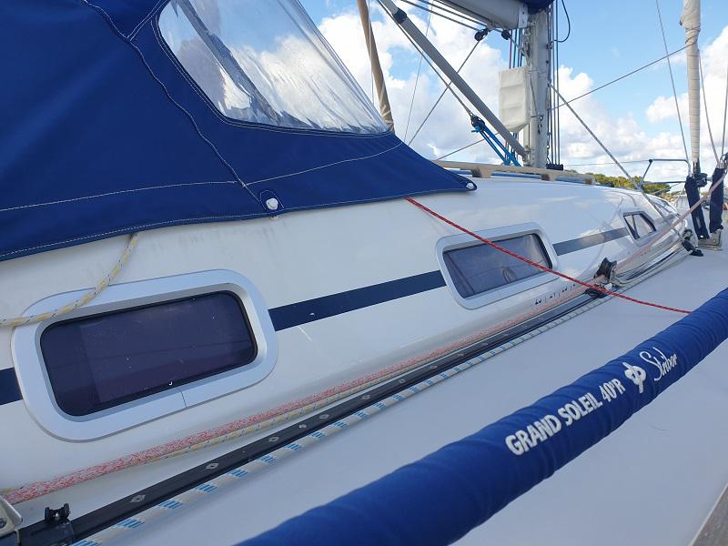 Book yachts online - sailboat - Grand Soleil 40 R - Stribor - rent