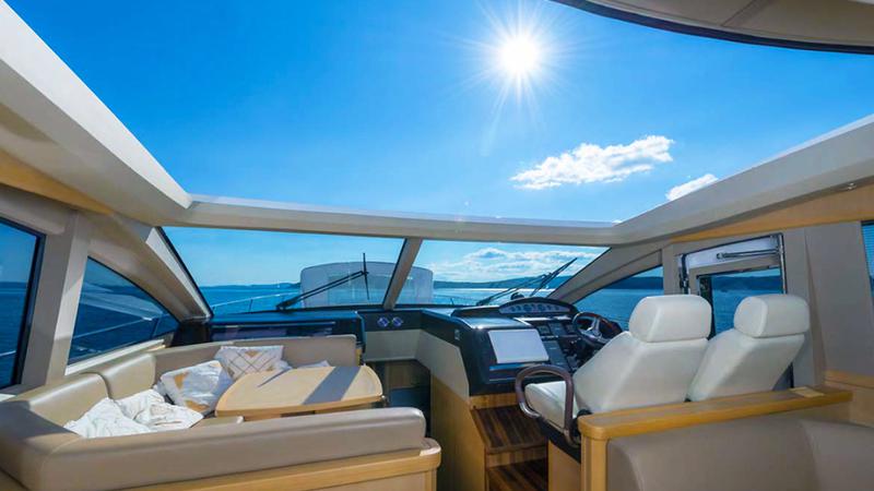 Book yachts online - motorboat - Princess V65 - Spice of Life - rent