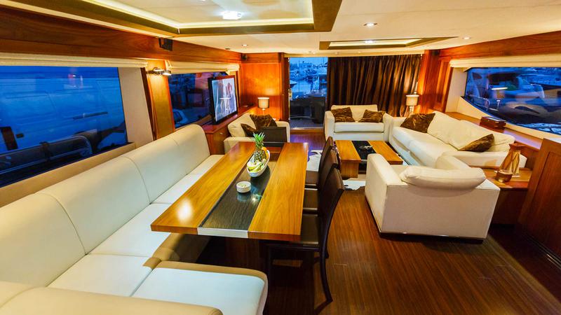 Book yachts online - motorboat - Sunseeker Yacht 86 - The Best Way - rent