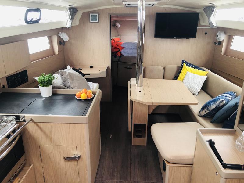 Book yachts online - sailboat - Oceanis 41.1 - LUXA - rent