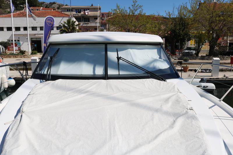 Book yachts online - motorboat - Jeanneau NC-11 Ownerversion - SORRY I - rent