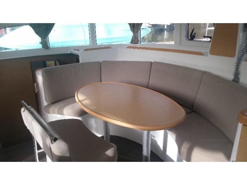 Book yachts online - catamaran - Lagoon 380 S2 - Karla II - rent