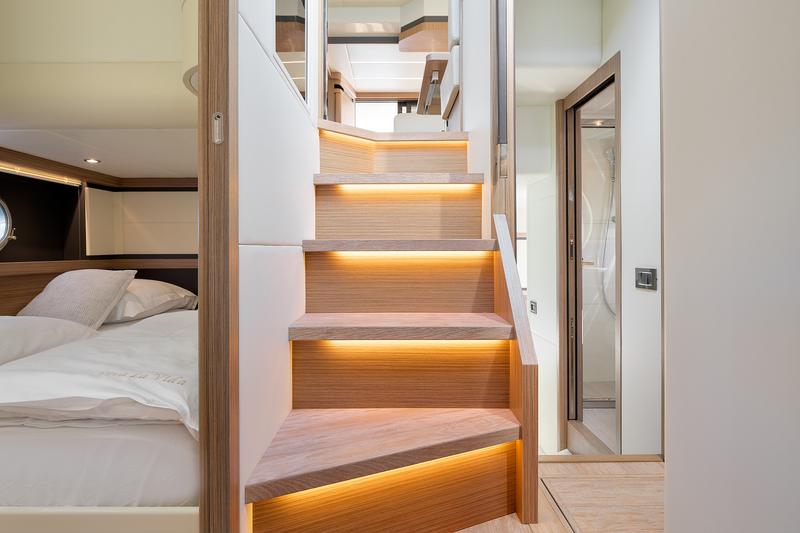 Book yachts online - motorboat - Absolute 50 Fly - VivaLaVida - rent