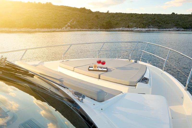 Book yachts online - motorboat - Absolute 50 Fly - VivaLaVida - rent