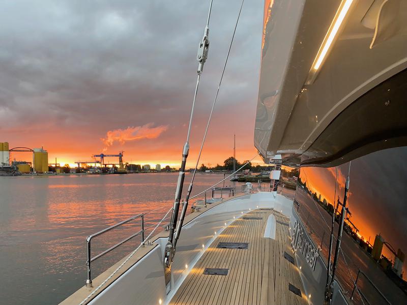 Book yachts online - catamaran - Sunreef 80 - Fantastic Too - rent