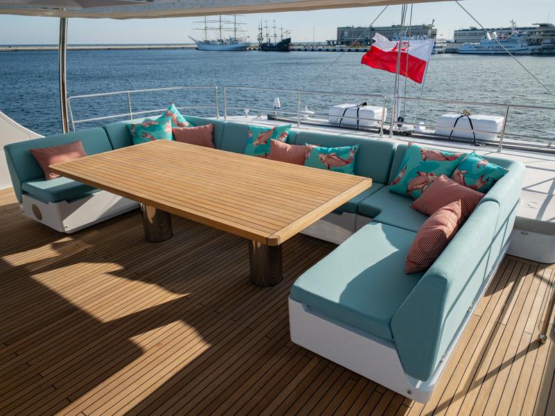 Book yachts online - catamaran - Sunreef 80 - Fantastic Too - rent