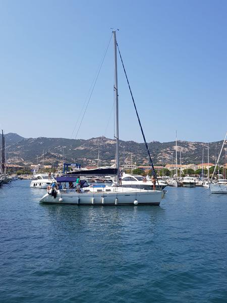 Book yachts online - sailboat - First 42S7 - Dune Mosse - rent