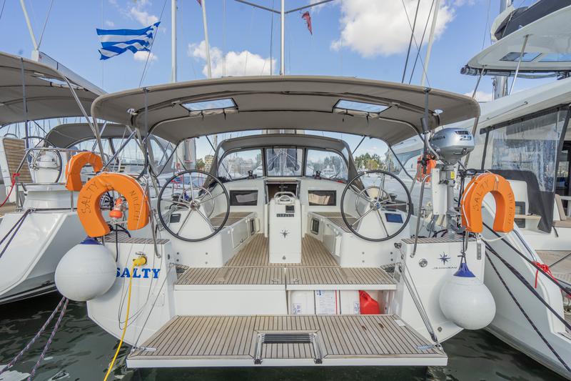 Book yachts online - sailboat - Sun Odyssey 410 - SALTY - rent