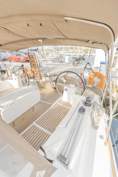 Book yachts online - sailboat - Sun Odyssey 519 -  6 cabs - PERRO BLANCO - rent