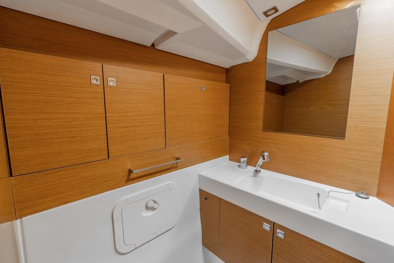 Book yachts online - sailboat - Sun Odyssey 519 -  6 cabs - PERRO BLANCO - rent