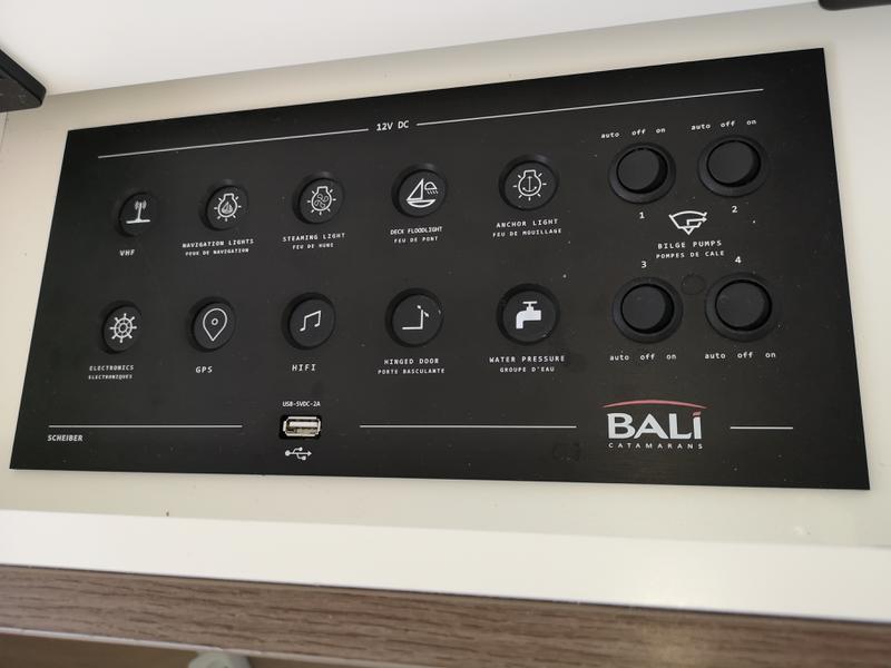 Book yachts online - catamaran - Bali 4.1-3 cab. ROLL MAINSAIL - LADY POLA  - rent