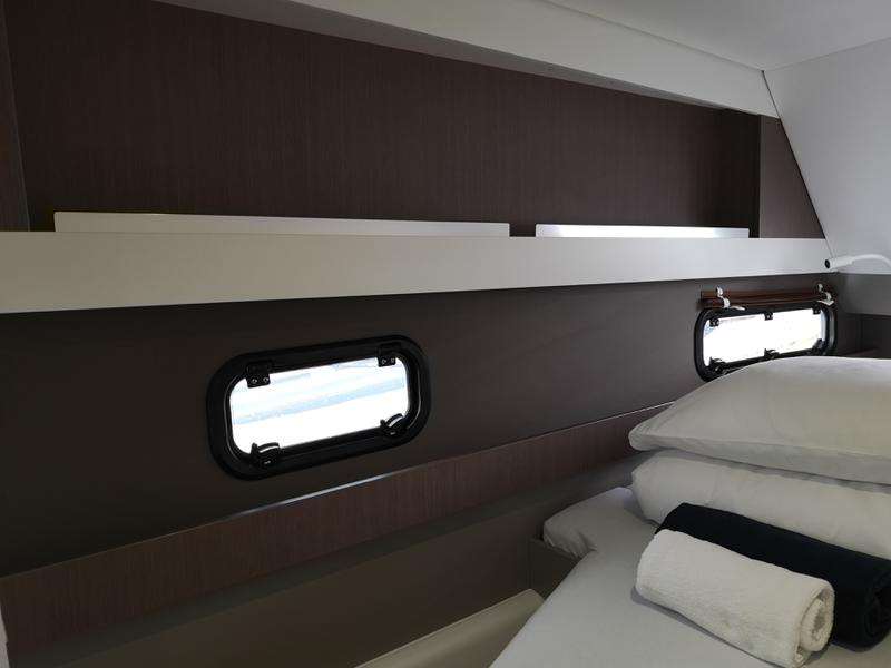 Book yachts online - catamaran - Bali 4.1-3 cab. ROLL MAINSAIL - LADY POLA  - rent