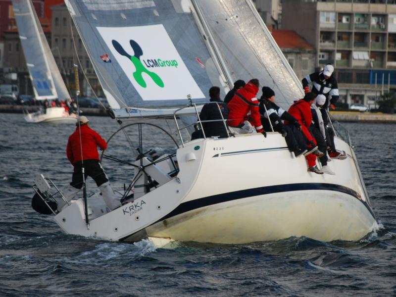Book yachts online - sailboat - Elan 410 - Krka - rent