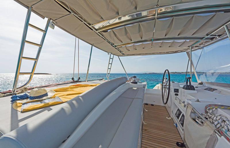 Book yachts online - catamaran - Lagoon 500 - Mystique I - rent