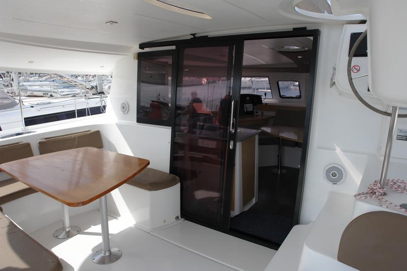Book yachts online - catamaran - Lipari 41 - ARGOS - rent