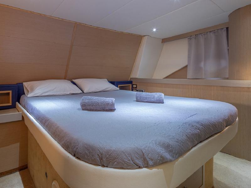 Book yachts online - motorboat - Barberis 53 - Marios L - rent