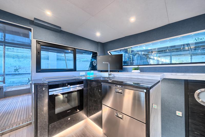 Book yachts online - catamaran - Luna 49 - Luna - rent