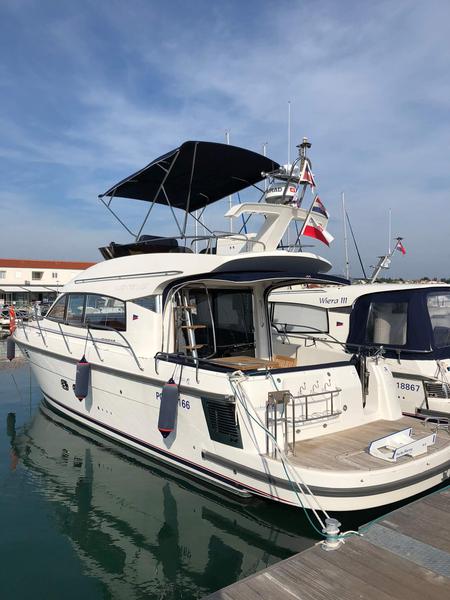 Book yachts online - motorboat - Nimbus 405 Flybridge - Wanderlust - rent