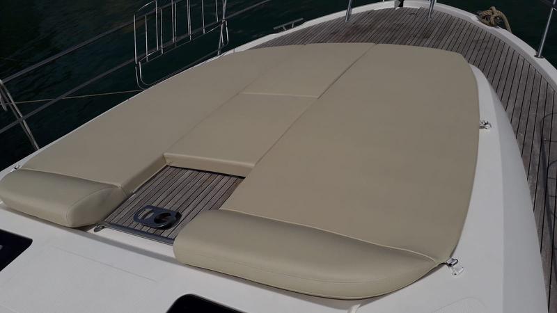 Book yachts online - motorboat - Bavaria 43 HT Sport - Gustel - rent