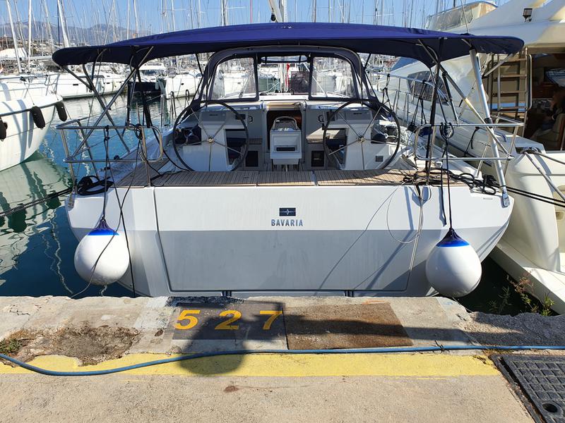 Book yachts online - sailboat - Bavaria C45 - Blue Diamond - rent