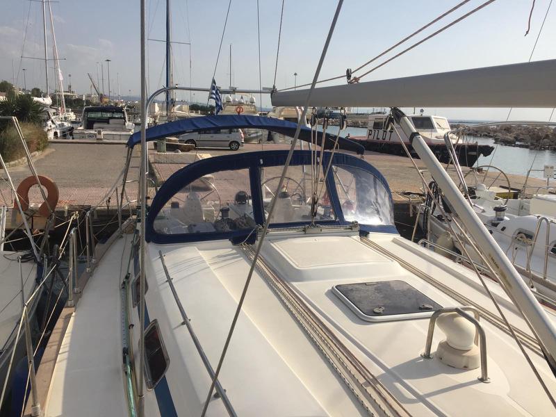 Book yachts online - sailboat - Bavaria 44 - Giannis - rent