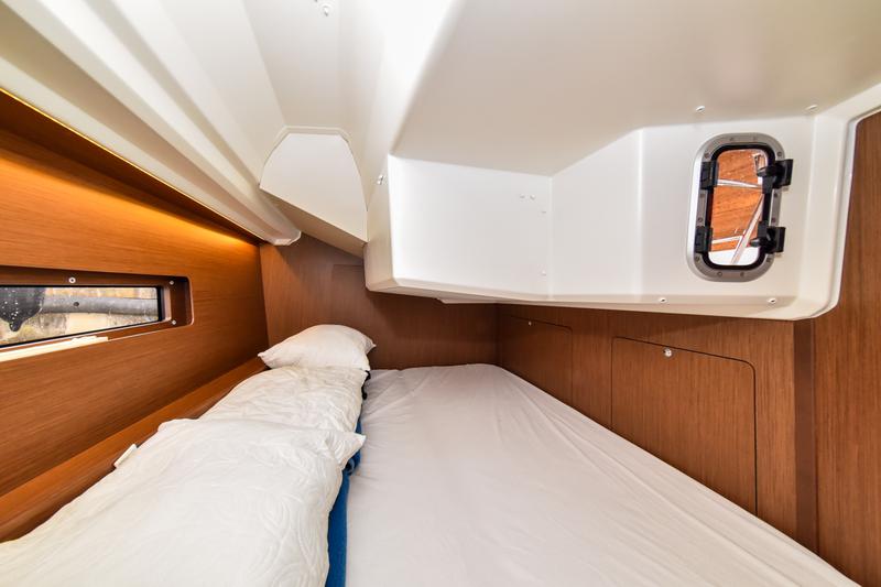 Book yachts online - sailboat - Oceanis 40.1 - EYLIN - rent