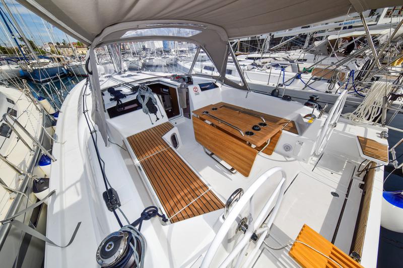 Book yachts online - sailboat - Oceanis 40.1 - EYLIN - rent