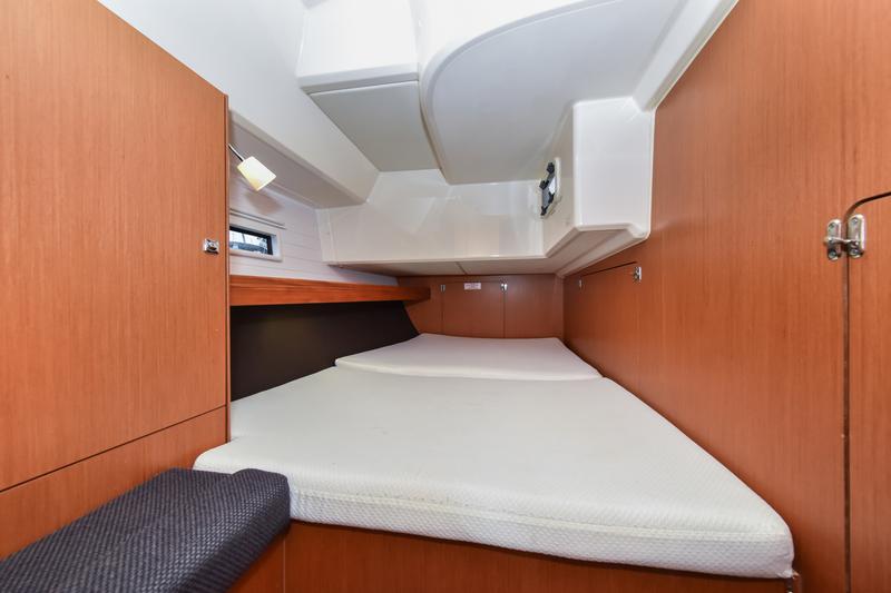 Book yachts online - sailboat - Bavaria Cruiser 46 - SIX BAG - rent