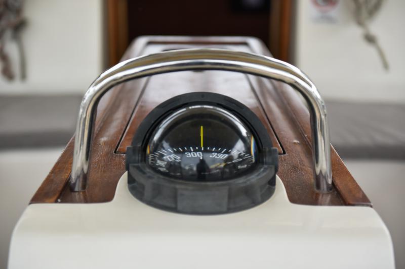 Book yachts online - sailboat - Bavaria Cruiser 46 - SIX BAG - rent