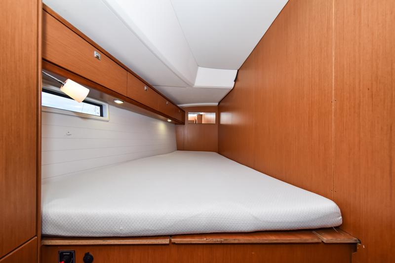 Book yachts online - sailboat - Bavaria Cruiser 46 - SIX BAG - rent